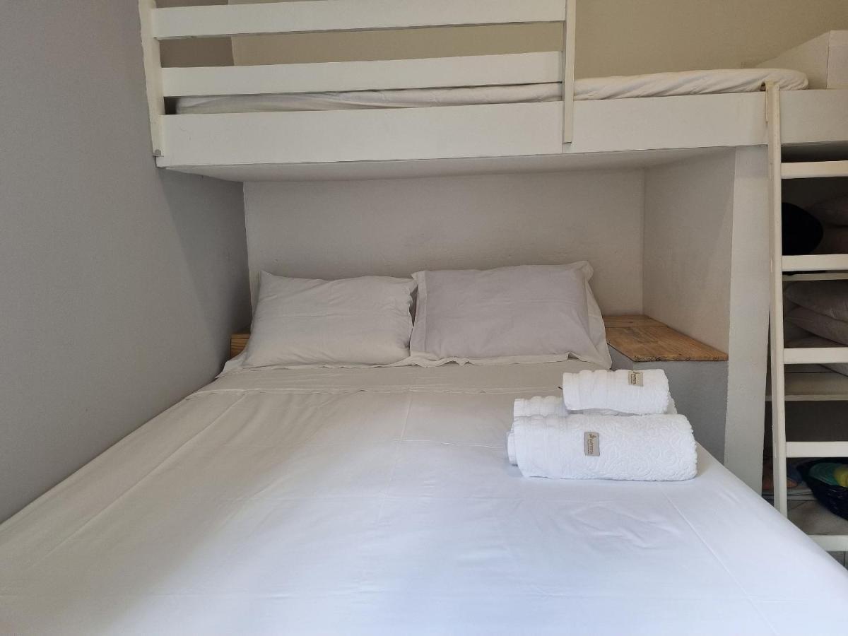 Casas Com Jacuzzi E Churrasqueira A 500 Metros Da Praia Do Pereque Na อิลญาเบลา ภายนอก รูปภาพ