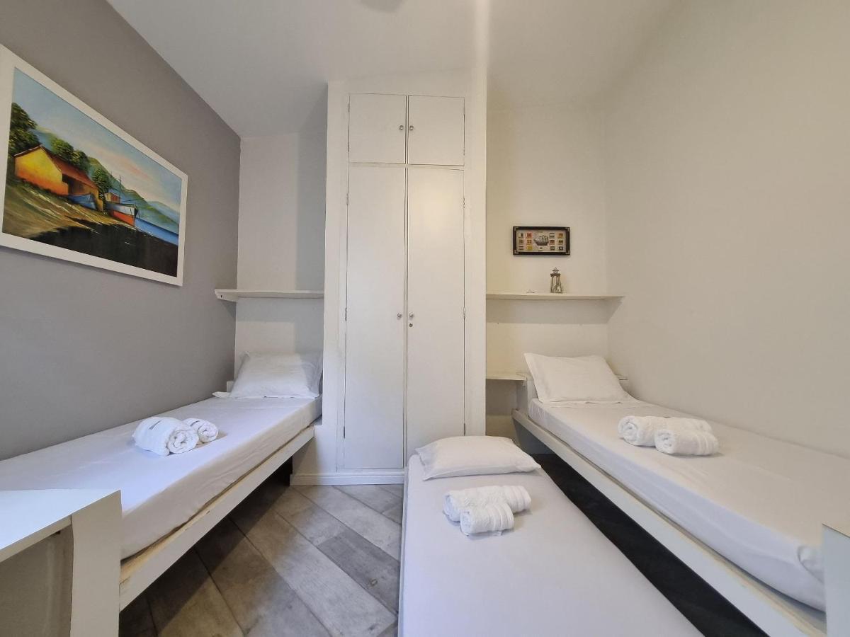 Casas Com Jacuzzi E Churrasqueira A 500 Metros Da Praia Do Pereque Na อิลญาเบลา ภายนอก รูปภาพ
