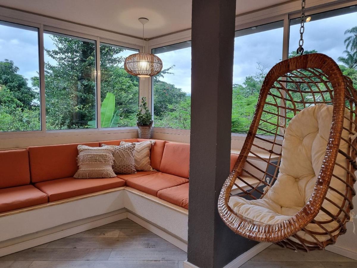 Casas Com Jacuzzi E Churrasqueira A 500 Metros Da Praia Do Pereque Na อิลญาเบลา ภายนอก รูปภาพ